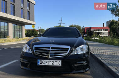 Седан Mercedes-Benz S-Class 2008 в 