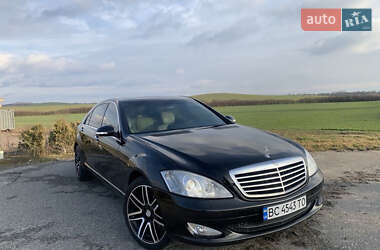 Седан Mercedes-Benz S-Class 2006 в Львове