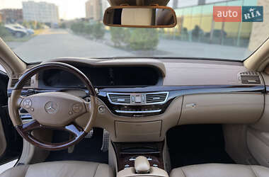 Седан Mercedes-Benz S-Class 2012 в 