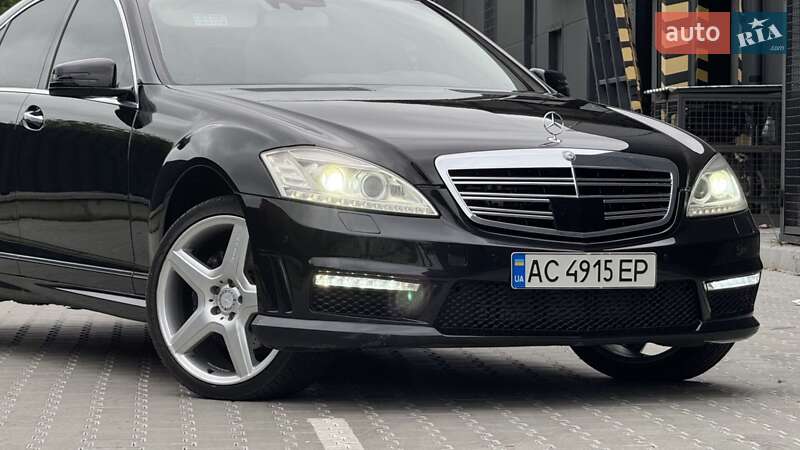 Седан Mercedes-Benz S-Class 2009 в Стрию