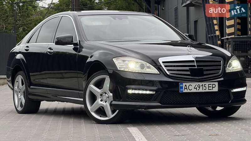 Седан Mercedes-Benz S-Class 2009 в Стрию