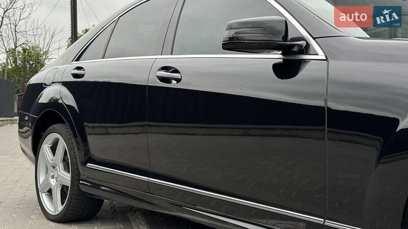 Седан Mercedes-Benz S-Class 2009 в Стрию
