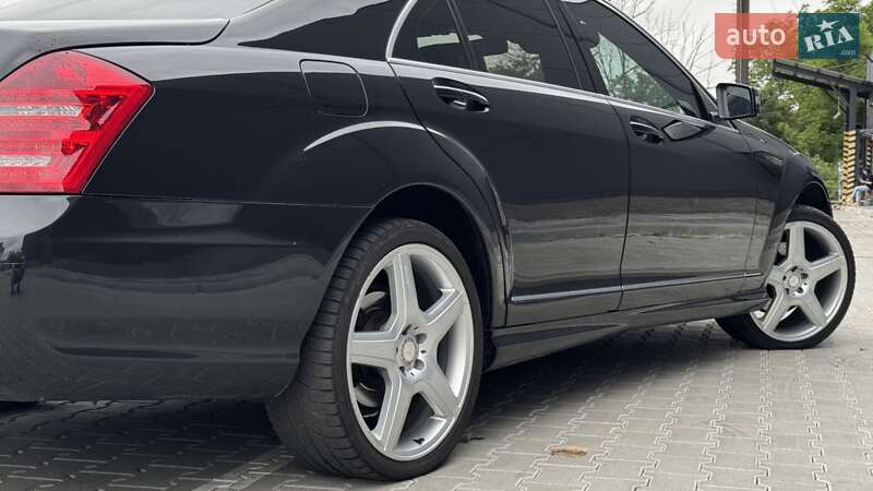 Седан Mercedes-Benz S-Class 2009 в Стрию