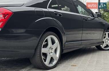 Седан Mercedes-Benz S-Class 2009 в 