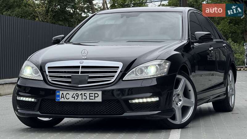 Седан Mercedes-Benz S-Class 2009 в Стрию