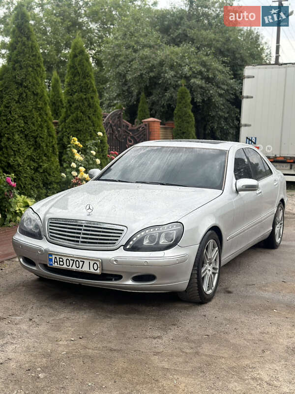 Седан Mercedes-Benz S-Class 2000 в Браиловом