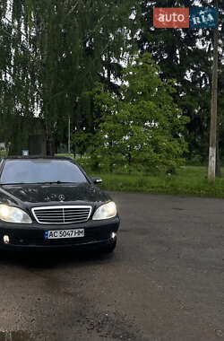 Седан Mercedes-Benz S-Class 2004 в Млинове