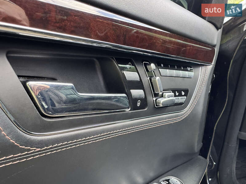 Седан Mercedes-Benz S-Class 2012 в Днепре