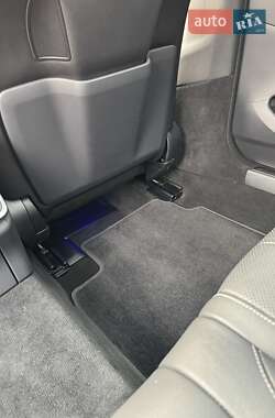 Седан Mercedes-Benz S-Class 2017 в 