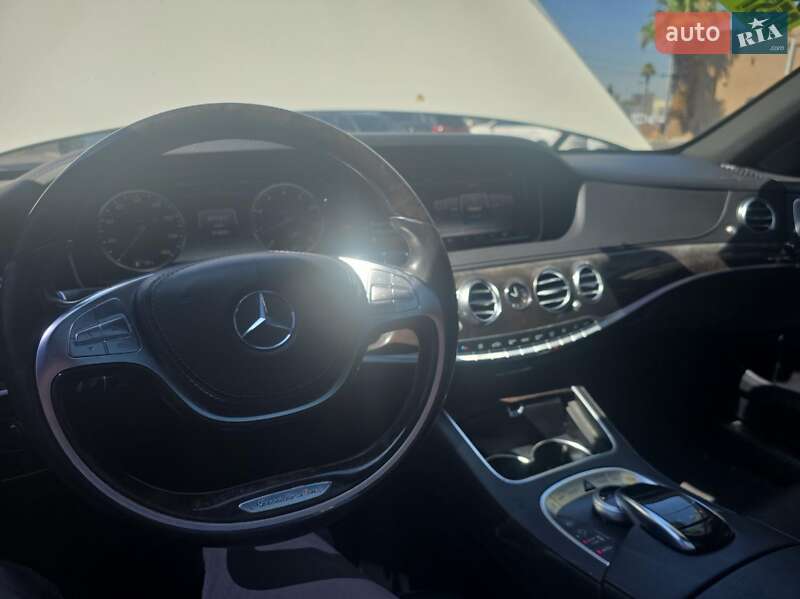 Седан Mercedes-Benz S-Class 2015 в Львове