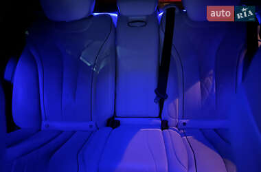 Седан Mercedes-Benz S-Class 2013 в 