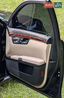 Седан Mercedes-Benz S-Class 2008 в 