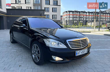 Седан Mercedes-Benz S-Class 2006 в Ивано-Франковске