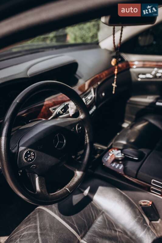 Седан Mercedes-Benz S-Class 2006 в Залещиках