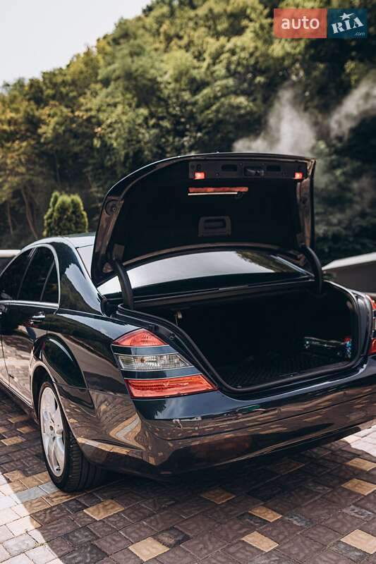 Седан Mercedes-Benz S-Class 2006 в Залещиках