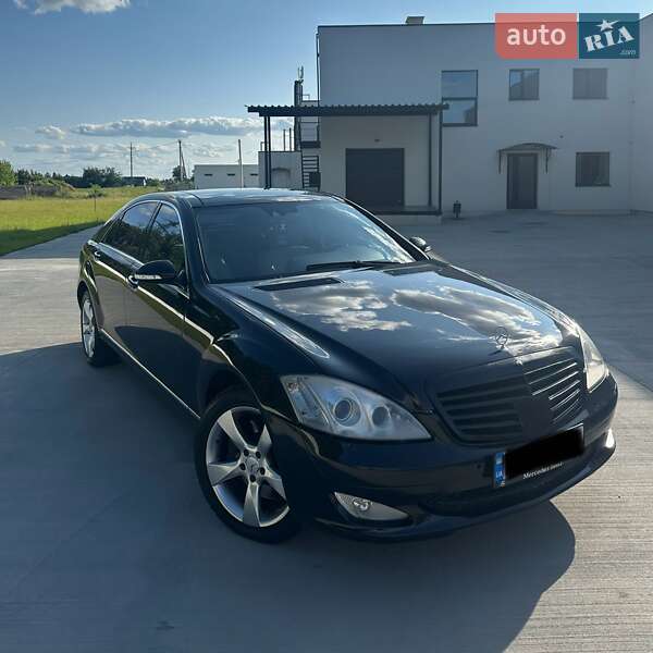 Mercedes-Benz S-Class 2007