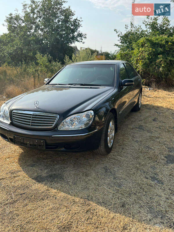Mercedes-Benz S-Class 2001