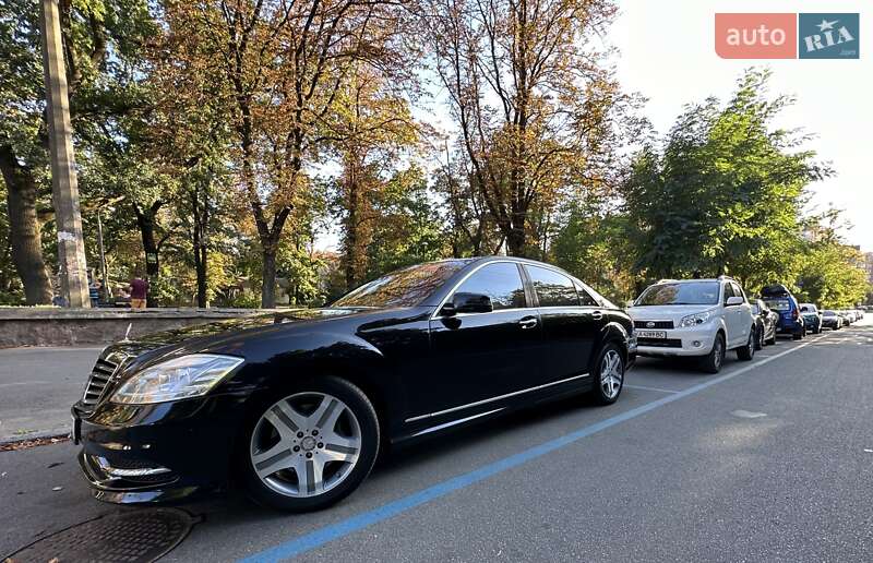 Седан Mercedes-Benz S-Class 2006 в Киеве