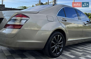 Седан Mercedes-Benz S-Class 2008 в 