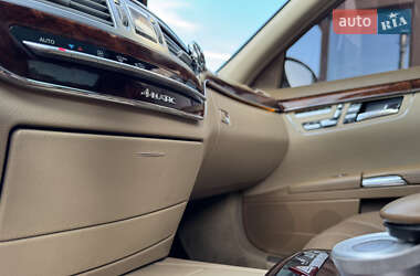 Седан Mercedes-Benz S-Class 2008 в 