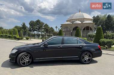 Седан Mercedes-Benz S-Class 2005 в Измаиле