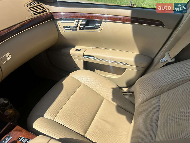 Седан Mercedes-Benz S-Class 2009 в Києві
