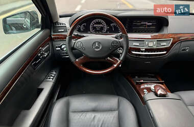 Седан Mercedes-Benz S-Class 2010 в 