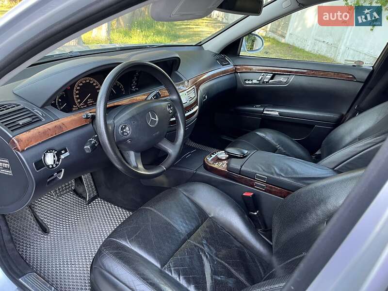 Седан Mercedes-Benz S-Class 2006 в Черновцах