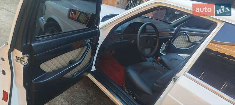 Седан Mercedes-Benz S-Class 1989 в Ровно