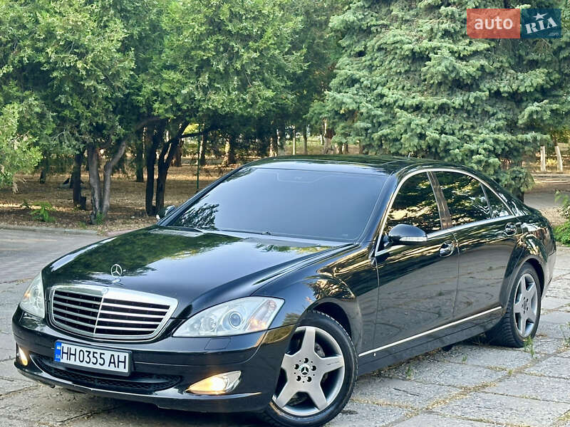 Mercedes-Benz S-Class 2006