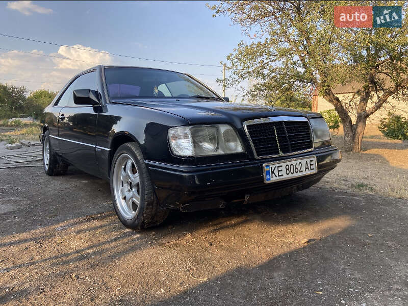 Mercedes-Benz S-Class 1990