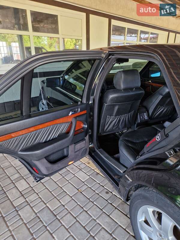 Седан Mercedes-Benz S-Class 1997 в Южноукраїнську