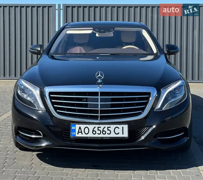 Mercedes-Benz S-Class