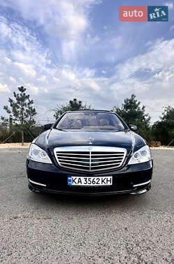 Седан Mercedes-Benz S-Class 2012 в 