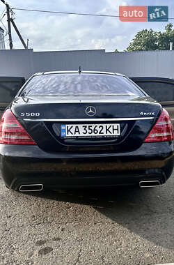 Седан Mercedes-Benz S-Class 2012 в 