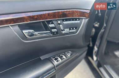 Седан Mercedes-Benz S-Class 2012 в 