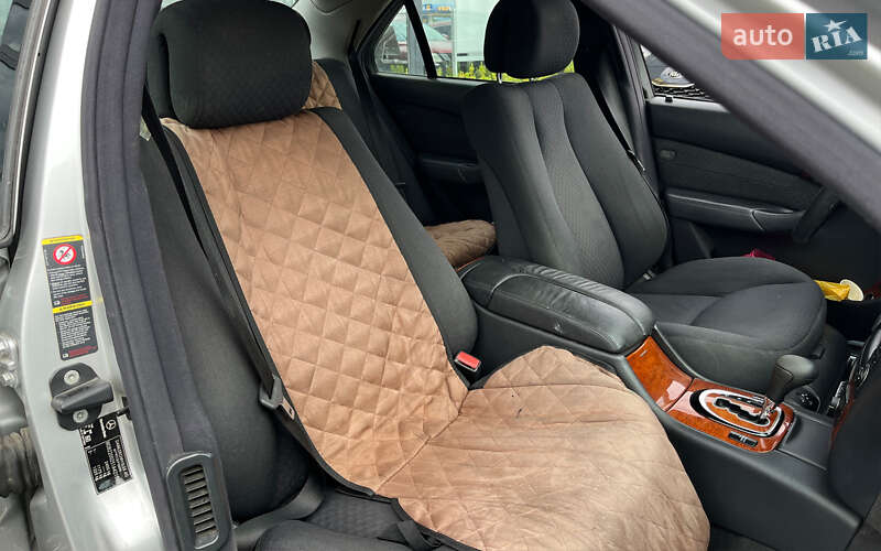 Седан Mercedes-Benz S-Class 2004 в Мукачевому