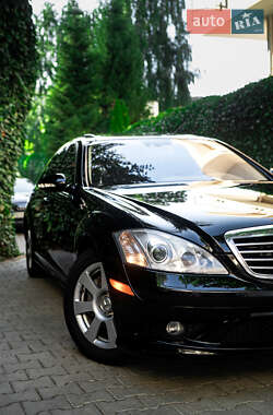 Седан Mercedes-Benz S-Class 2008 в 