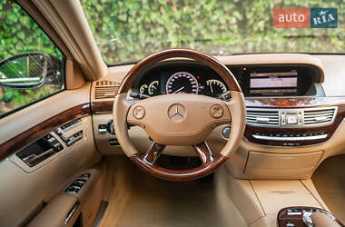 Седан Mercedes-Benz S-Class 2008 в 