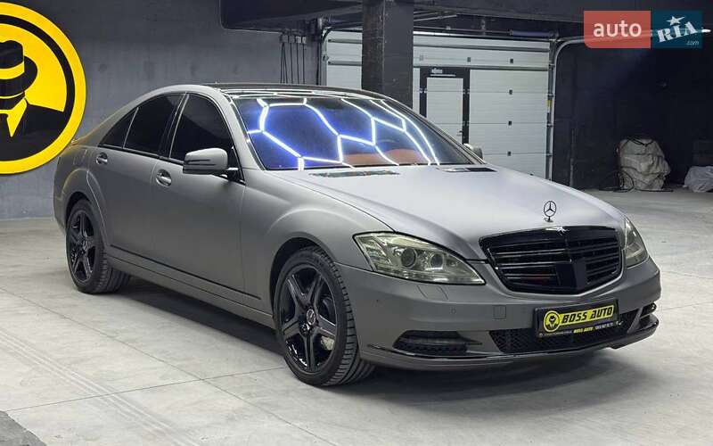Mercedes-Benz S-Class 2008