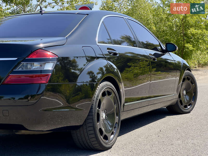 Седан Mercedes-Benz S-Class 2008 в Днепре