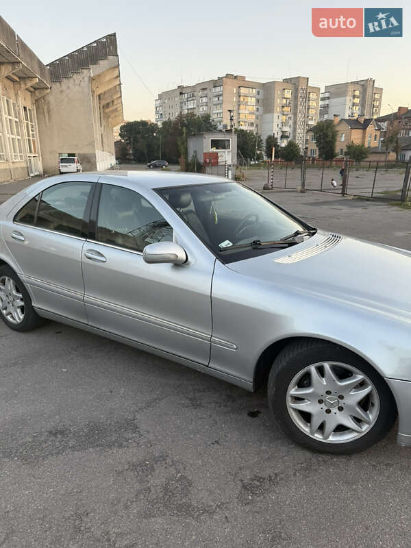 Седан Mercedes-Benz S-Class 2001 в Виннице