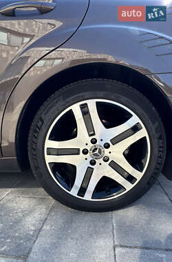 Седан Mercedes-Benz S-Class 2011 в 
