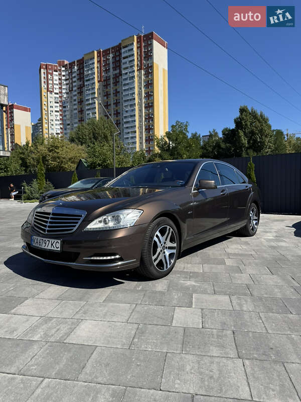 Седан Mercedes-Benz S-Class 2011 в Киеве