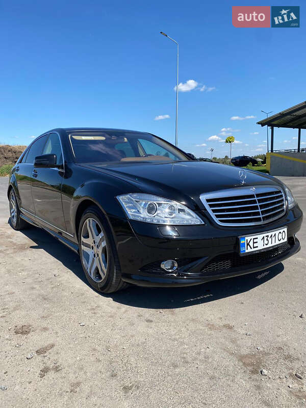 Mercedes-Benz S-Class 2006