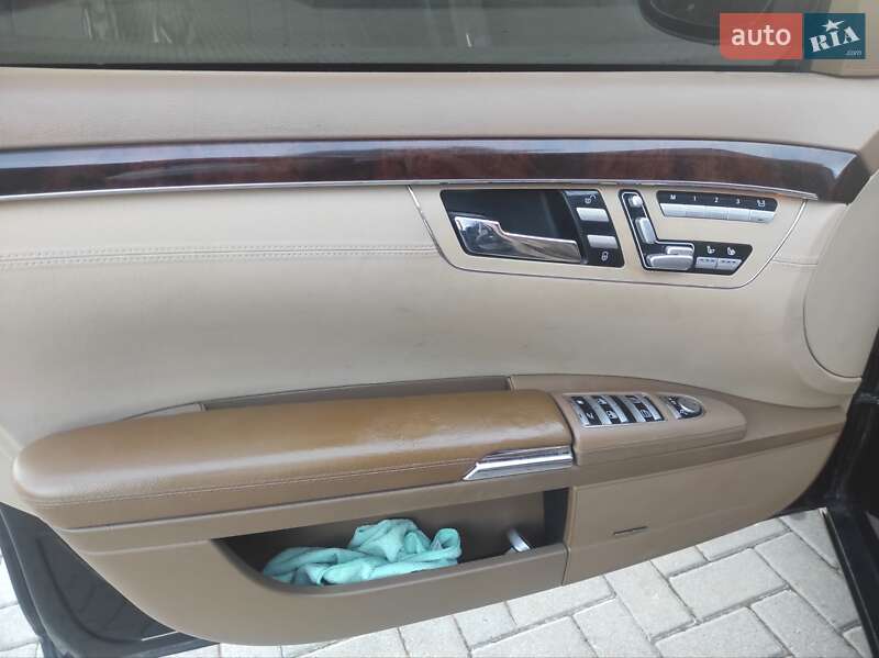 Седан Mercedes-Benz S-Class 2006 в Золочеве