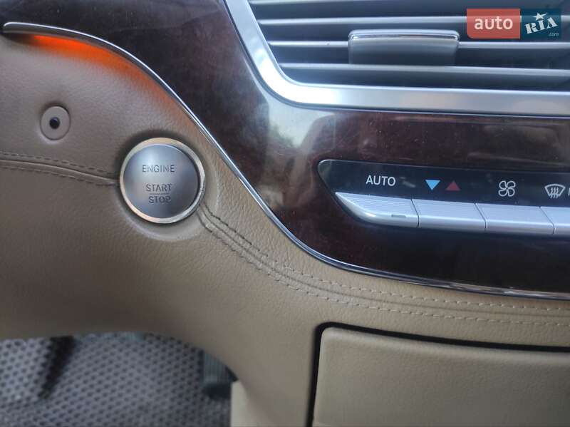 Седан Mercedes-Benz S-Class 2006 в Золочеве