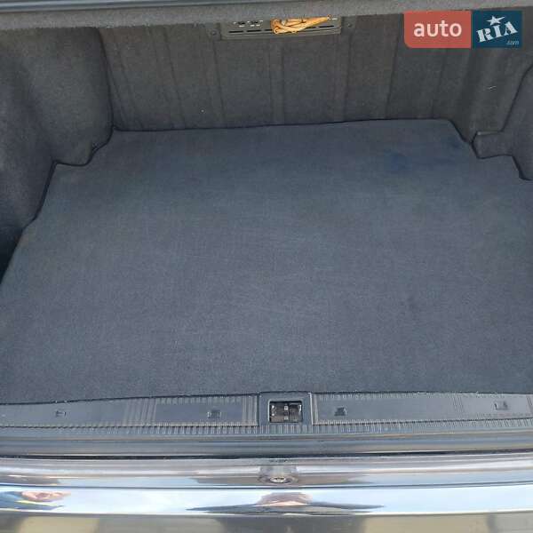 Седан Mercedes-Benz S-Class 1996 в Чернівцях