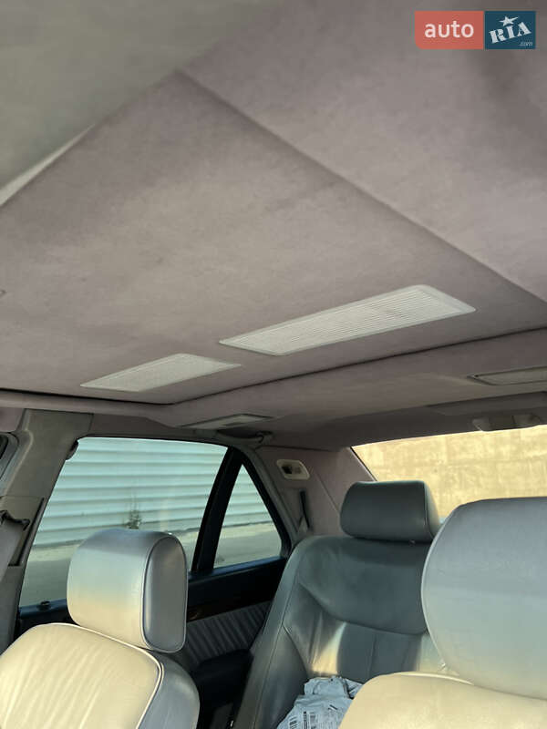 Седан Mercedes-Benz S-Class 1997 в Львові