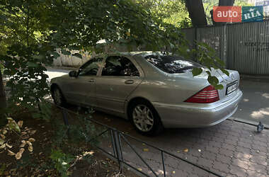 Седан Mercedes-Benz S-Class 2002 в 
